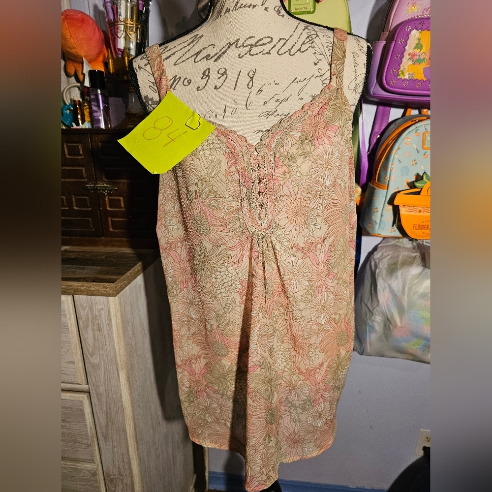 Avenue Tank Top Blouse Plus Size 14/16 Pink Floral Print Shimmer Collar